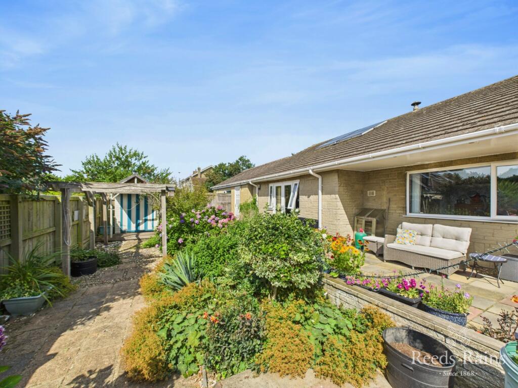 4-bed bungalow on Green Lane, Bempton, Bridlington, East Yorkshire, YO15, £480,000