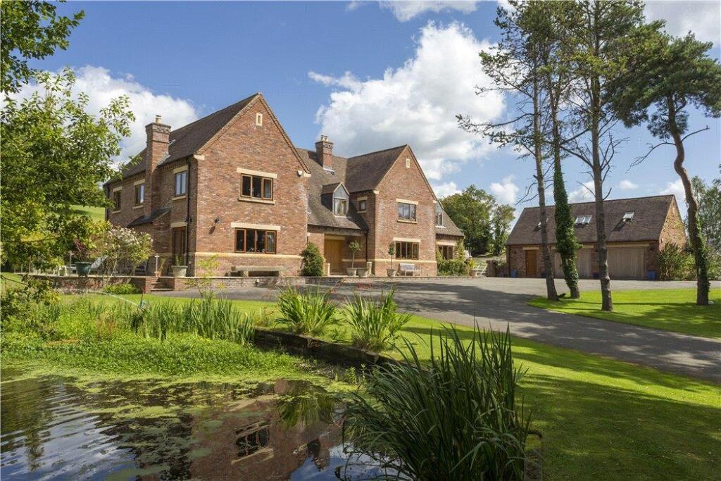 Main image of property: Clarkes Green, Studley, Warwickshire, B80