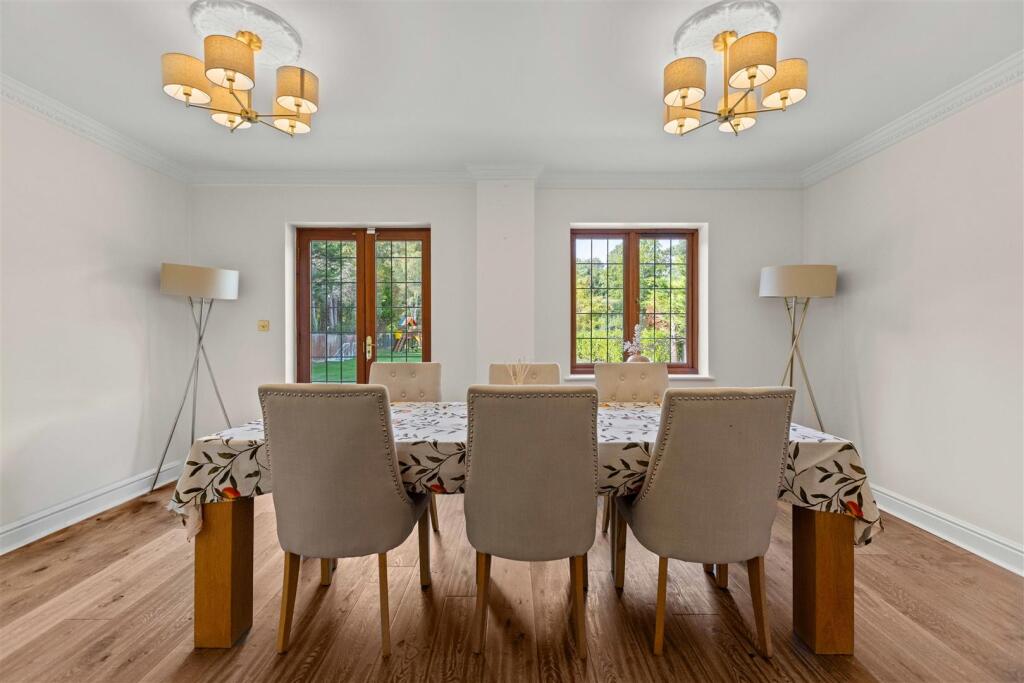 House in Slough - View 4