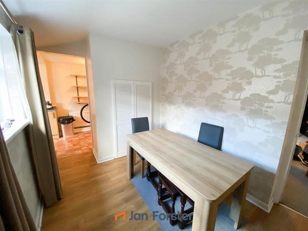 House in Newcastle upon Tyne - View 4