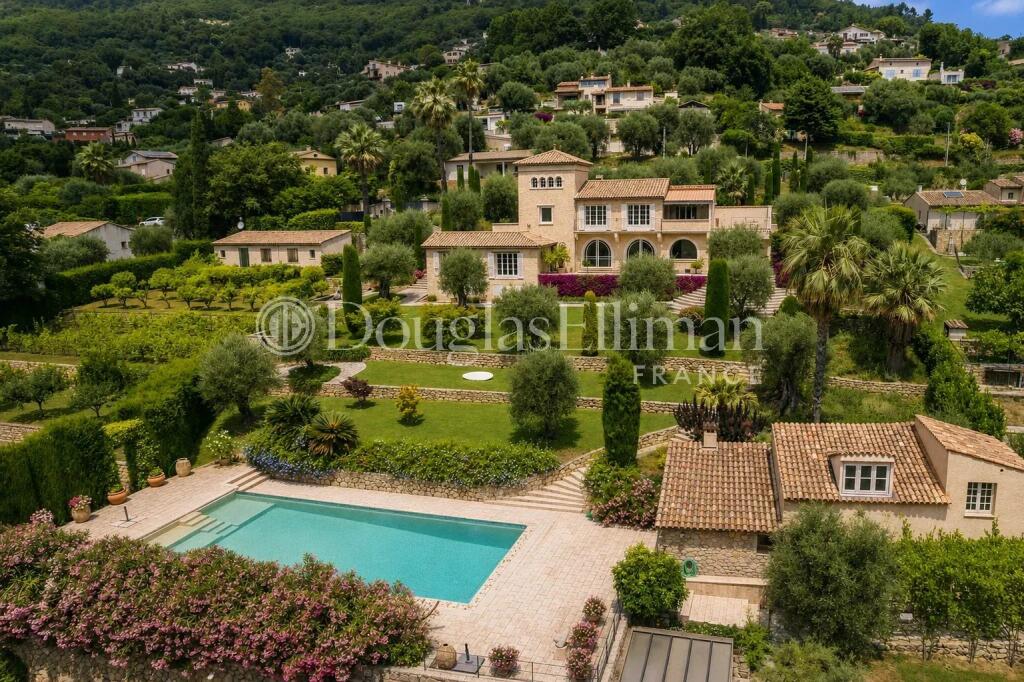 Main image of property: Provence-Alps-Cote d`Azur, Alpes-Maritimes, Chateauneuf De Grasse