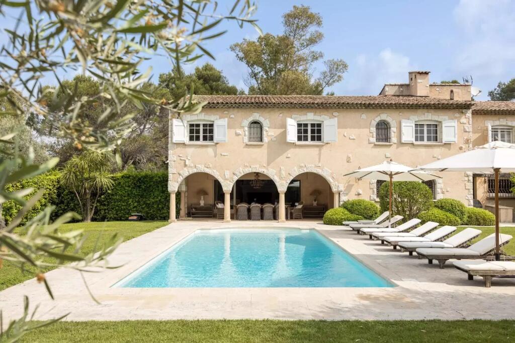 Main image of property: Provence-Alps-Cote d`Azur, Alpes-Maritimes, Mougins