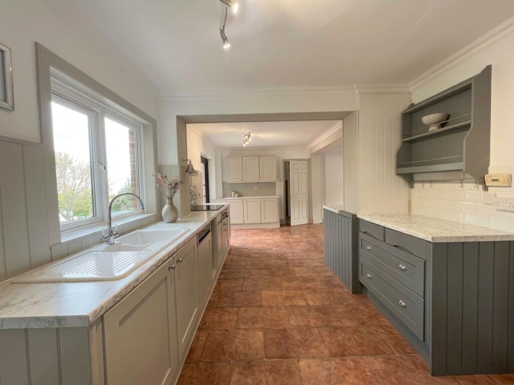 House in Teignbridge, Dawlish - View 3