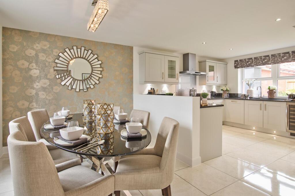 House in Towcester, West Northamptonshire - View 4
