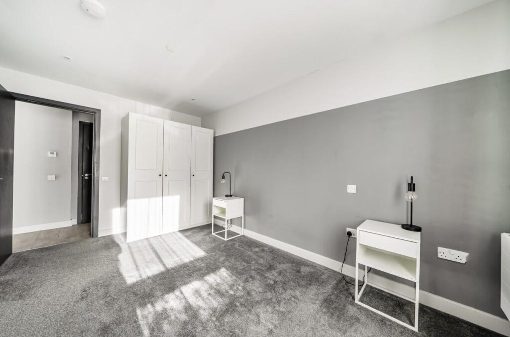 Apartment in Tandridge, Whyteleafe - More