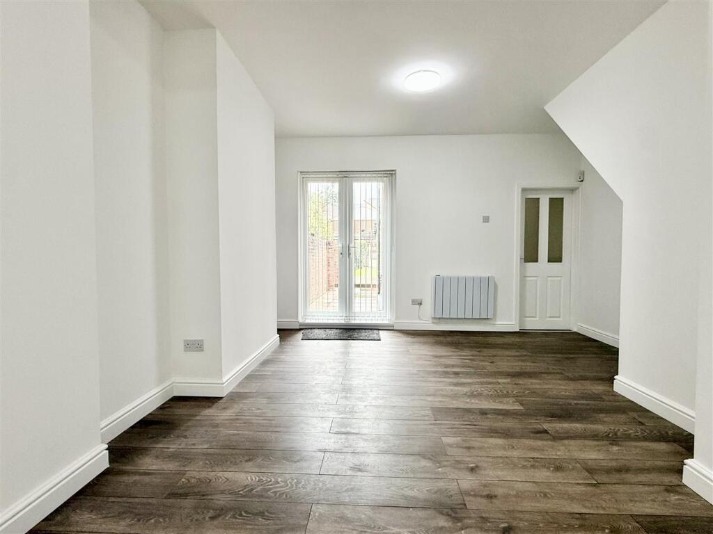 House in Sandwell, West Midlands - View 5