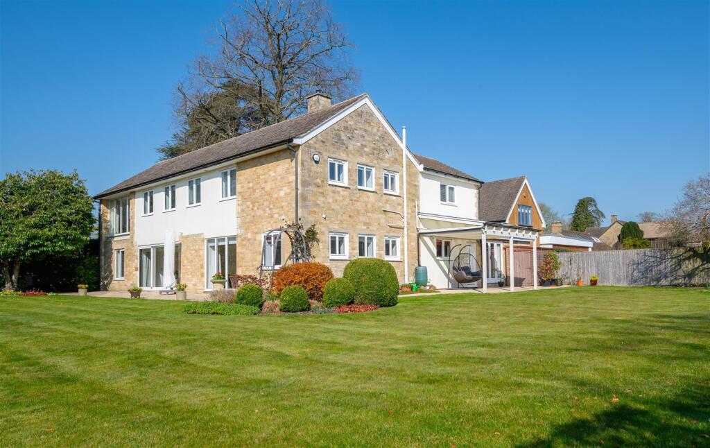 Main image of property: Cadogan Park, Woodstock
