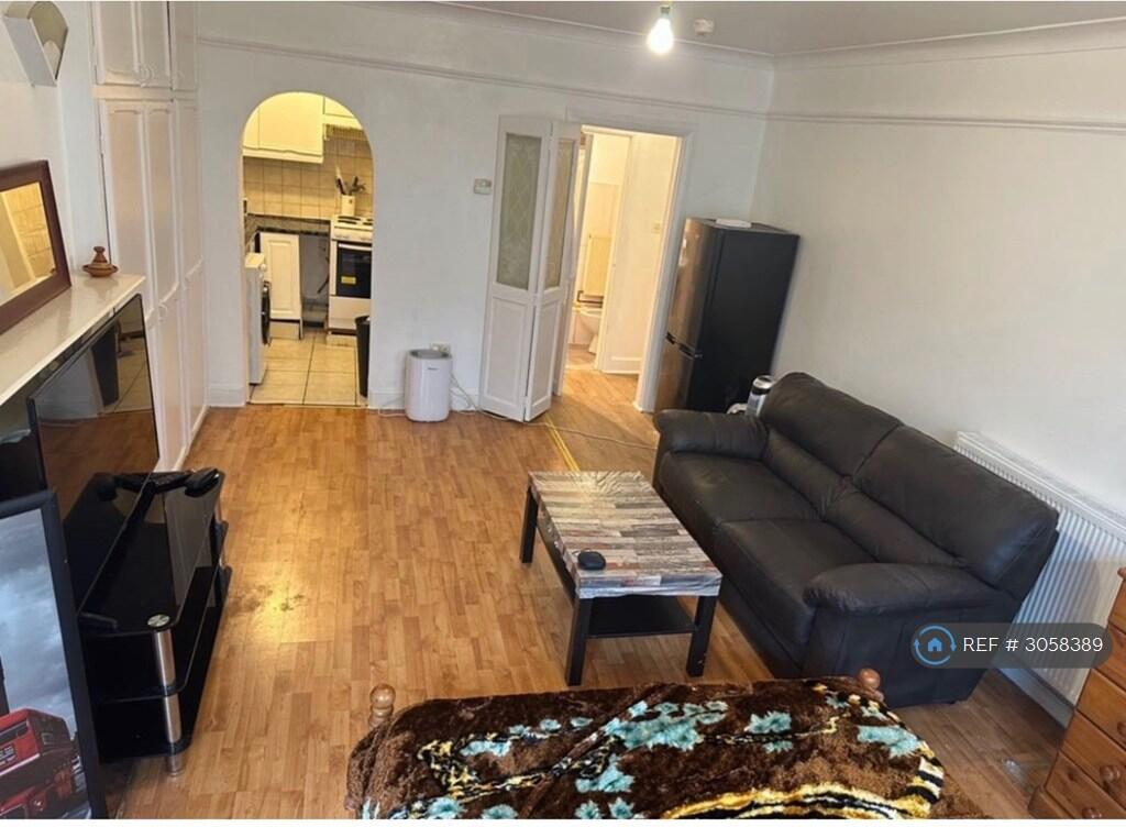 Apartment in Brighton, Brunswick - View 5