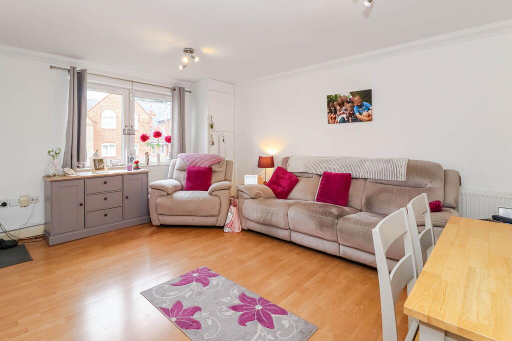 Penn Place, Northway, Rickmansworth - View 3