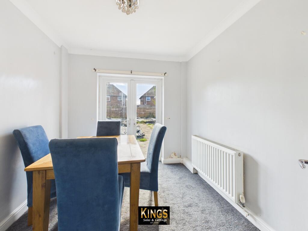 House in Redcar, Dormanstown - More