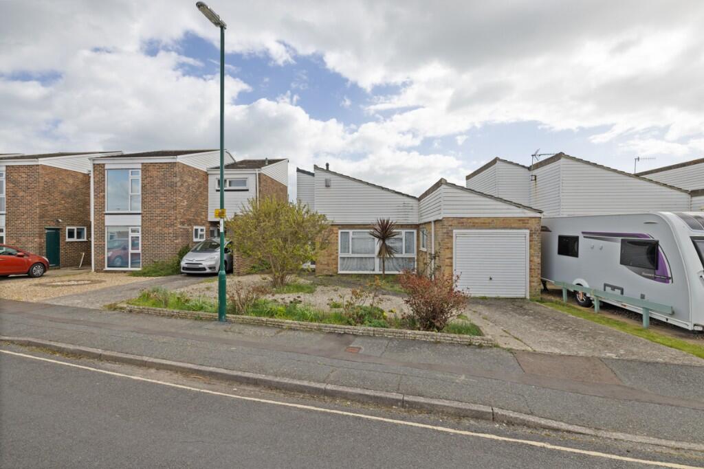 Main image of property: Silverdale Close, Pagham, Bognor Regis, West Sussex, PO21