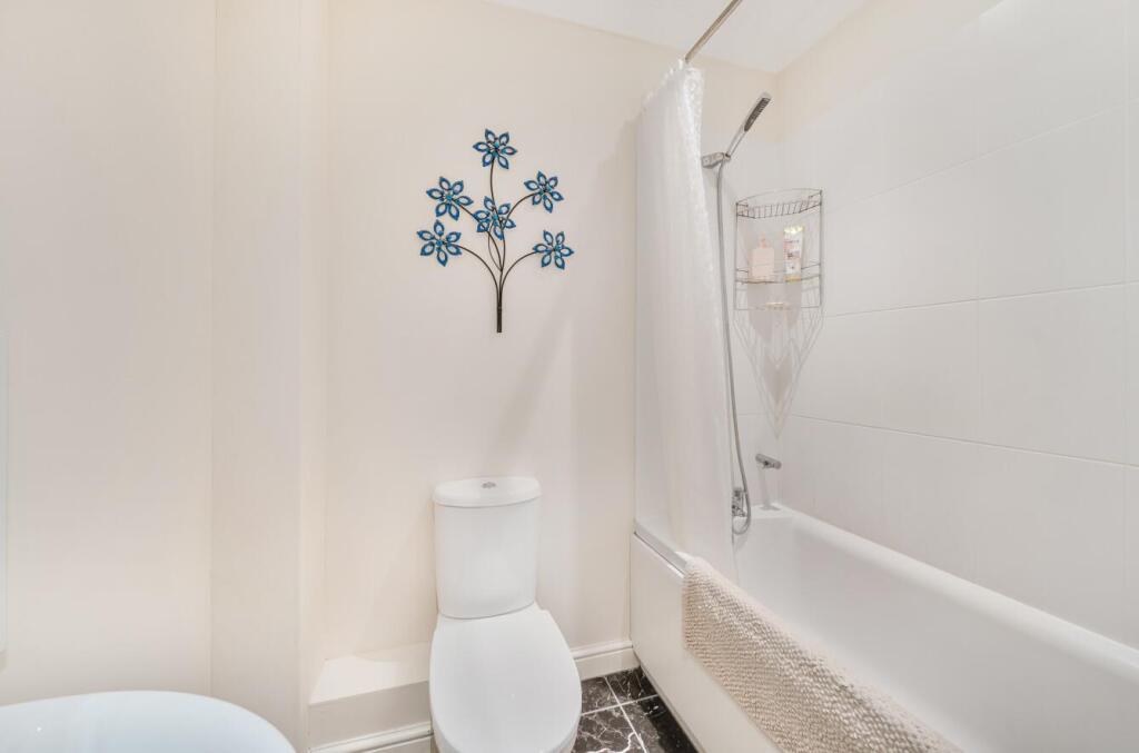 Additional image 13 of High Street, Henstridge, Templecombe