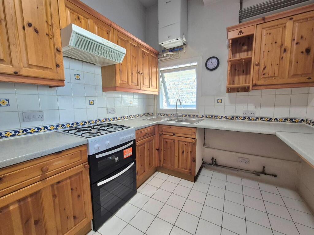 Apartment in London - View 5