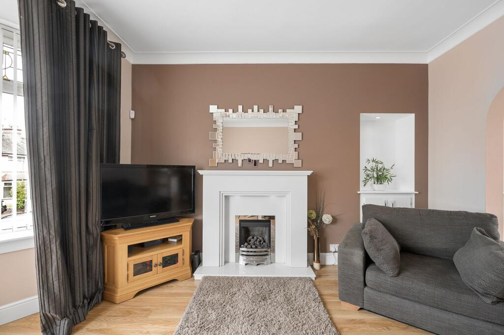 Mount Annan Drive, Glasgow, G44 photo 4