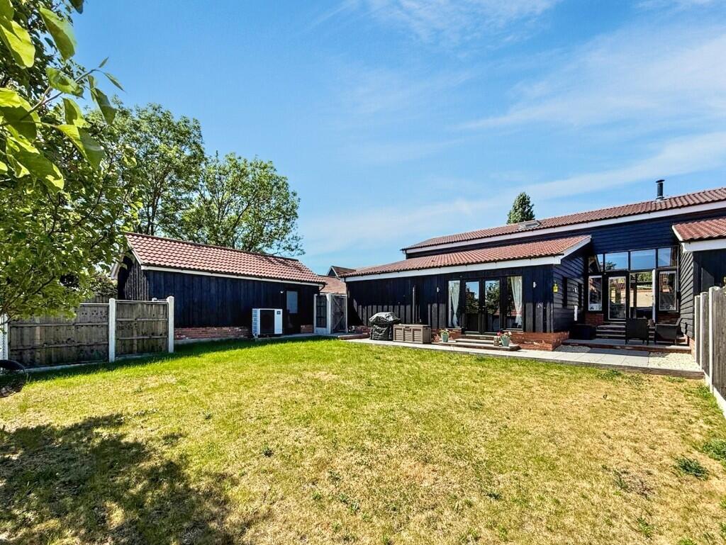 Main image of property: Green View, IP6