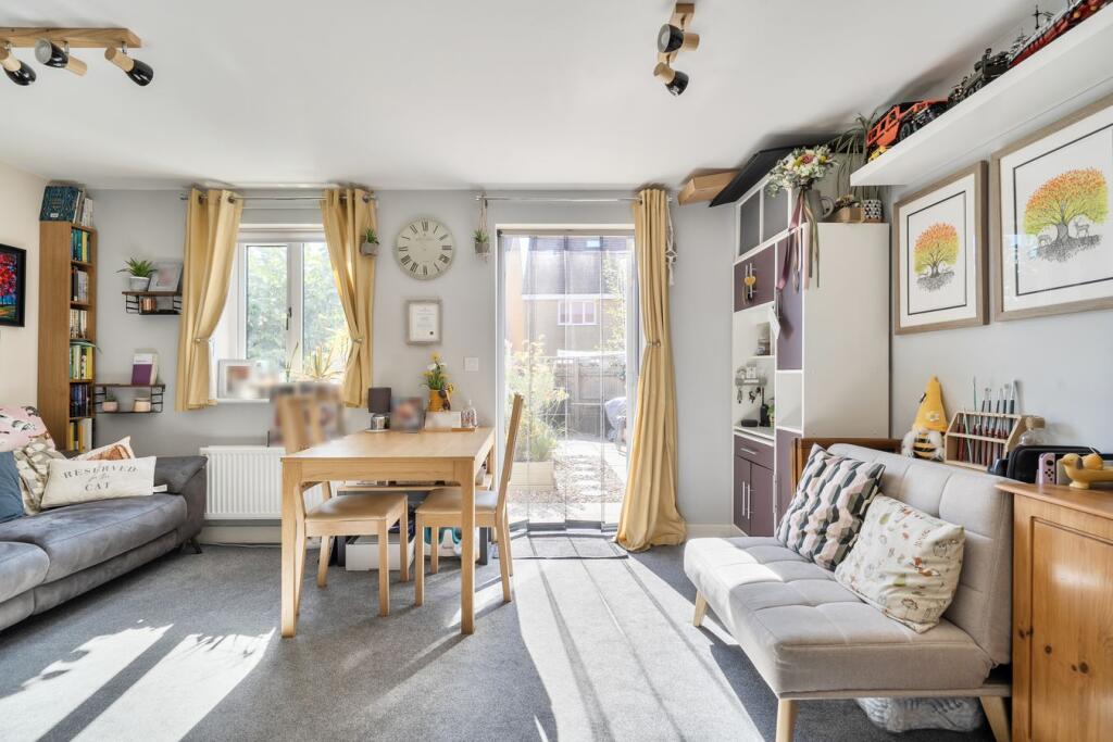 House in Stevenage - More