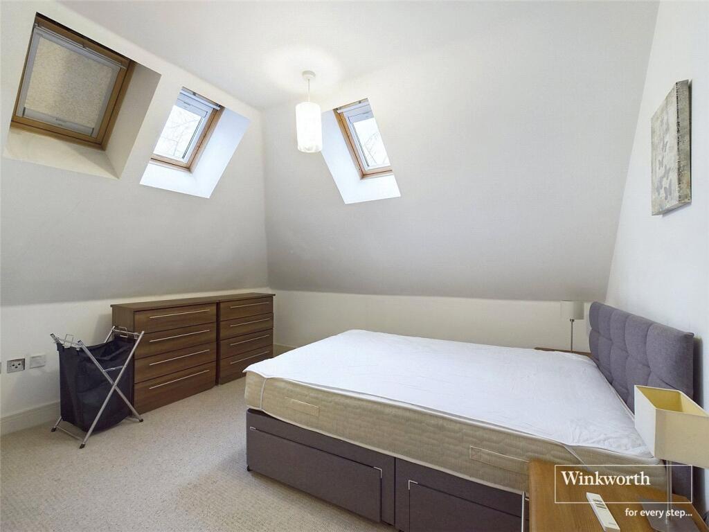 Apartment in Reading - View 5