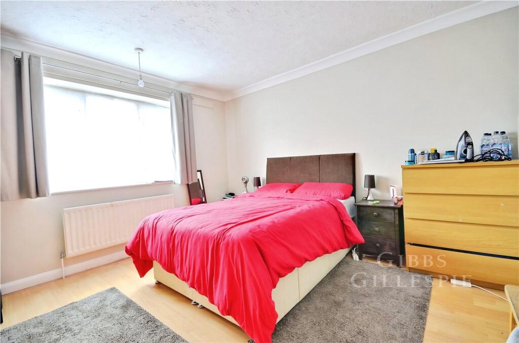Apartment in Southall - View 4