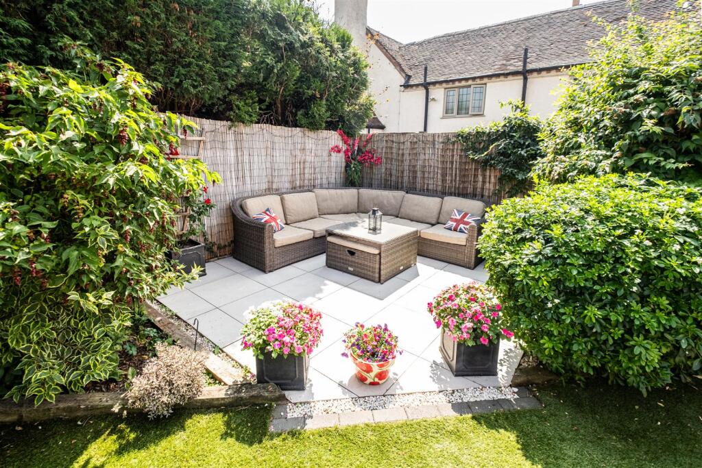 House in Lichfield, Upper Stonnall, Shenstone - View 2
