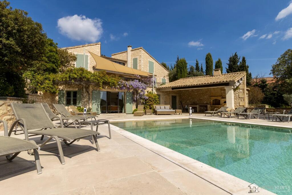 Main image of property: Provence-Alps-Cote d`Azur, Bouches-du-Rhône, Les Baux-de-Provence