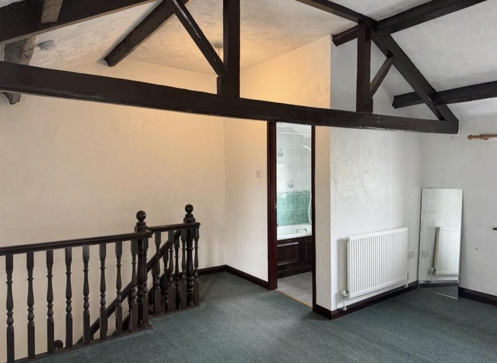 House in Bradford, West Yorkshire - View 5