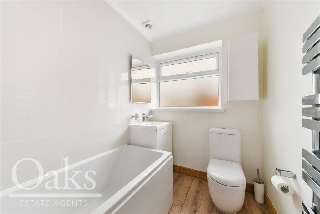 Apartment in London - View 5
