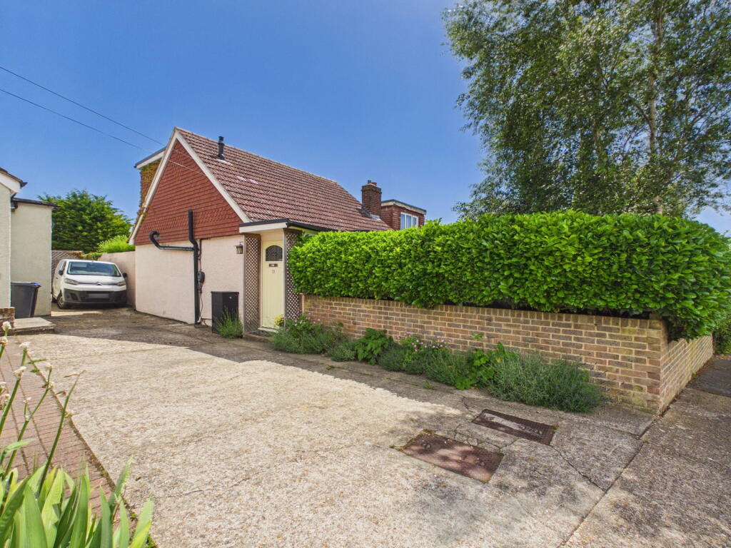 Main image of property: Mountview Road, Sompting, Lancing, BN15 0JZ