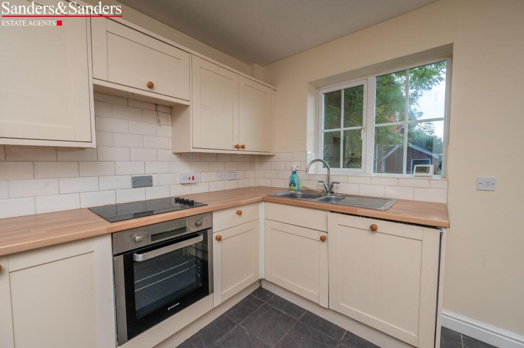 Additional image 10 of Plover Close, Alcester, B49