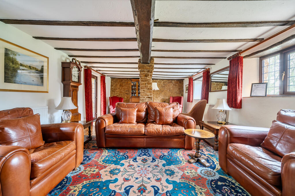 House in Stratford-on-Avon, Shotteswell - View 4