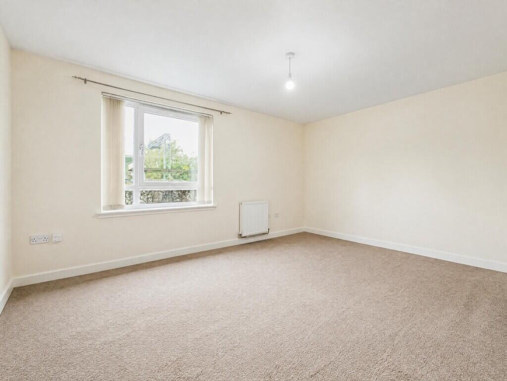 Apartment in Falkirk, Clackmannanshire - View 3