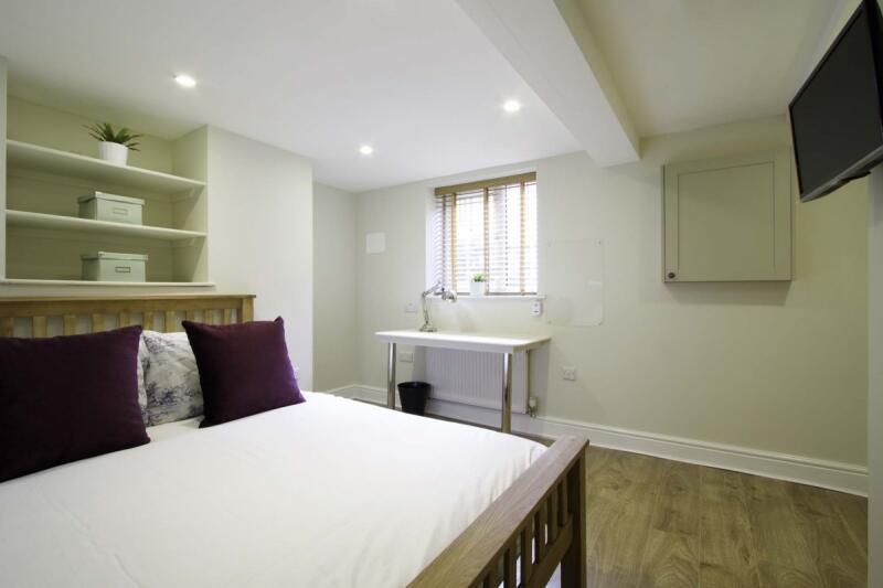 6 bedroom terraced house for rent