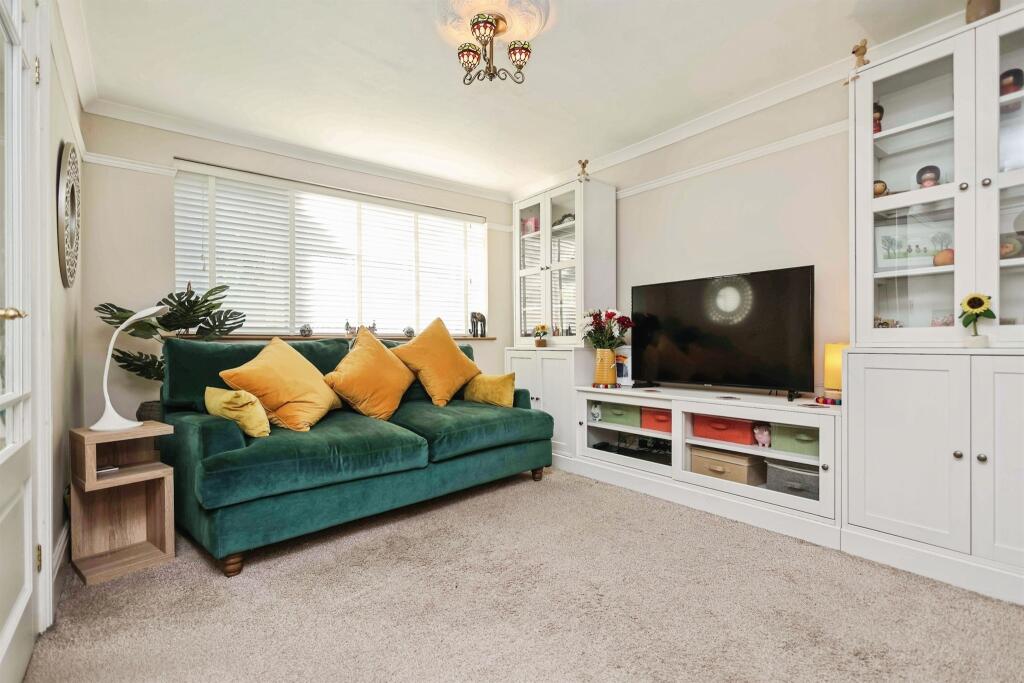 House in Solihull, Bickenhill and Marston Green - View 4