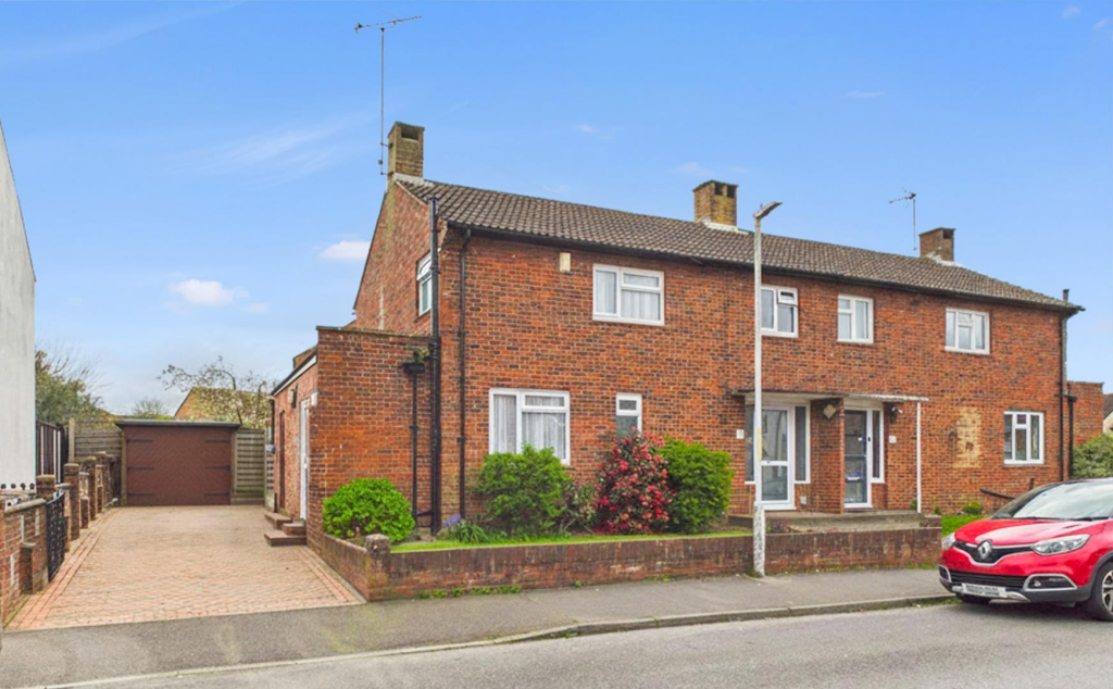 Main image of property: Star Road, Ashford TN24 8BX
