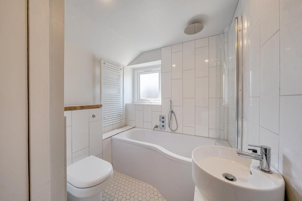 Waite Davies Road, Lee - View 6