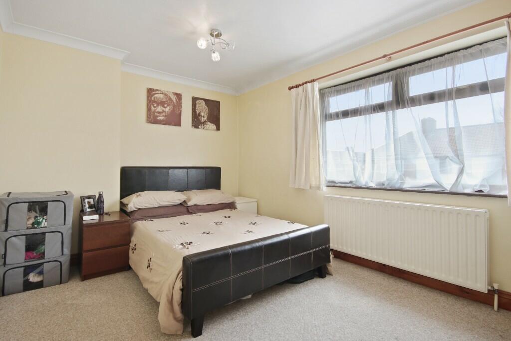 House in Romford - View 5