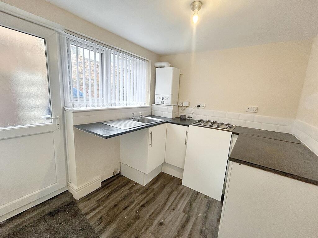 Apartment in Newcastle upon Tyne - View 4