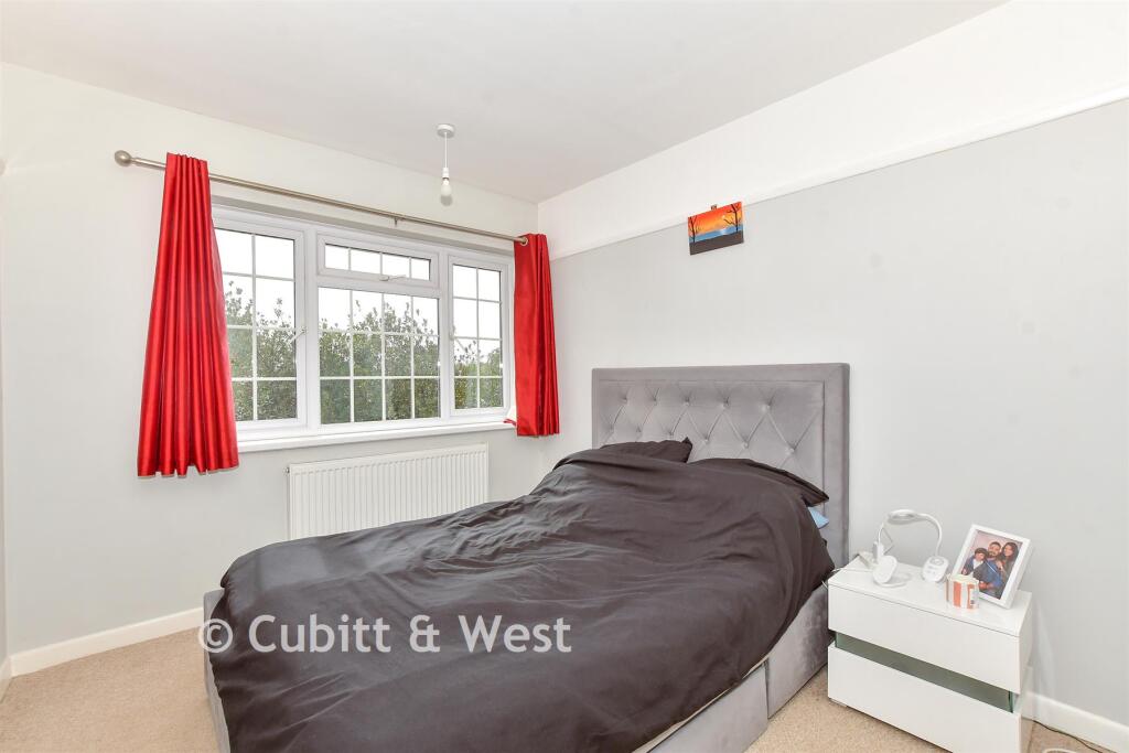 Apartment in Portsmouth - View 5
