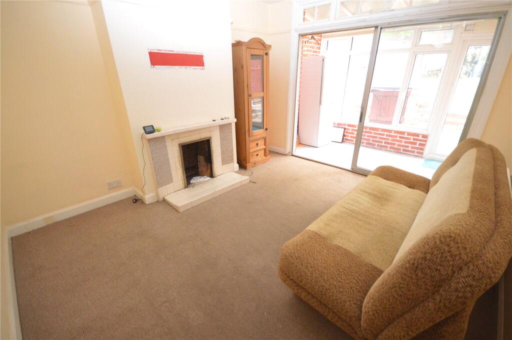 House in Luton - View 5