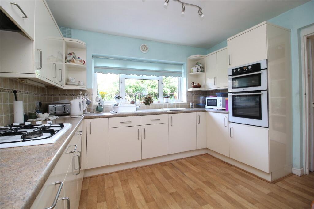 House in New Forest, New Milton - View 4