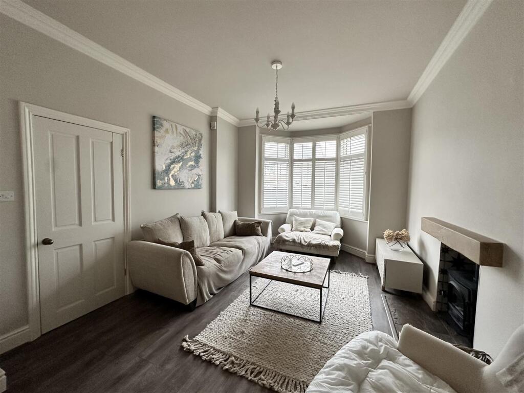 Grove Lane, Timperley – pohled 4