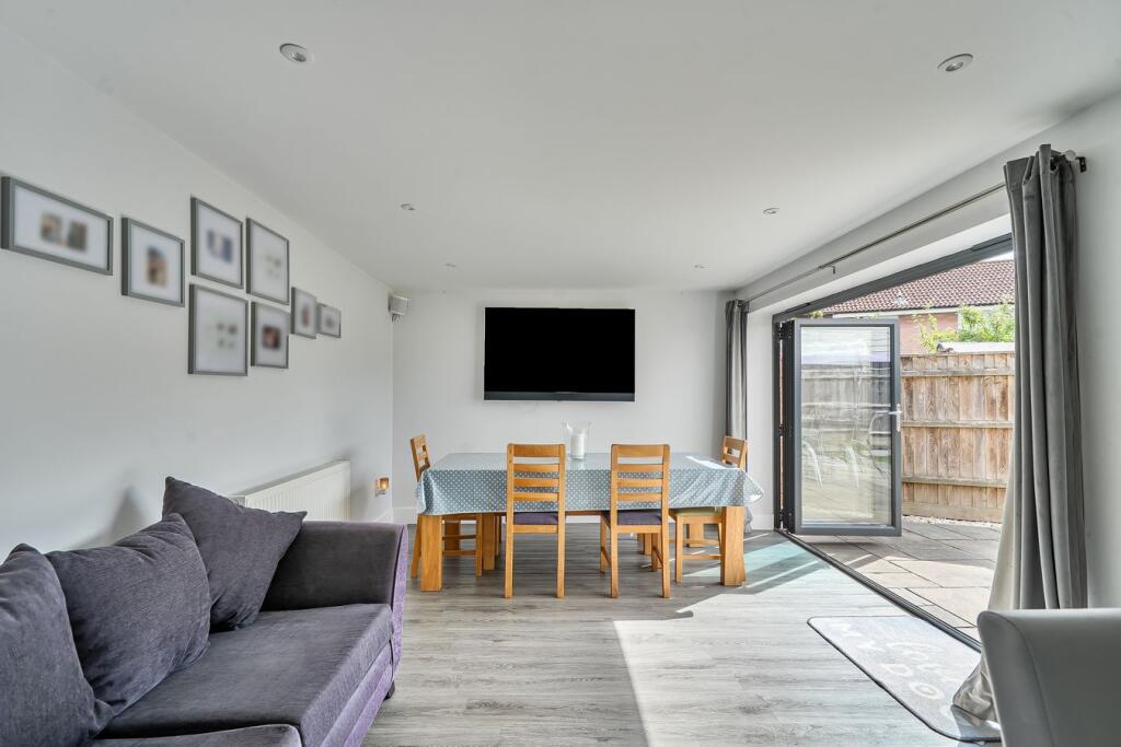 House in Lymington - View 5