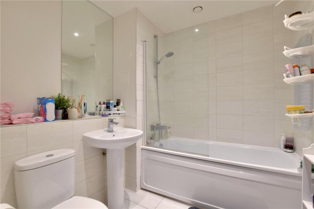 Apartment in London, East Greenwich - More