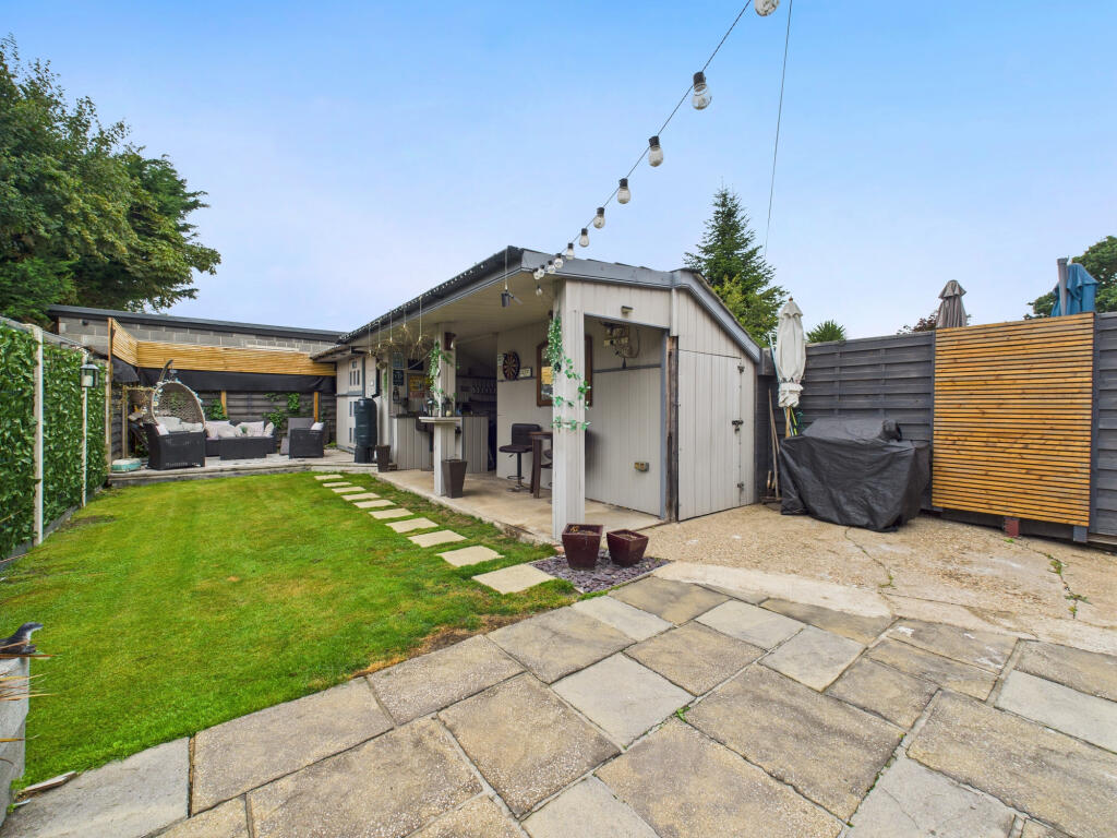Ings Road,  Hull, HU7 photo 2