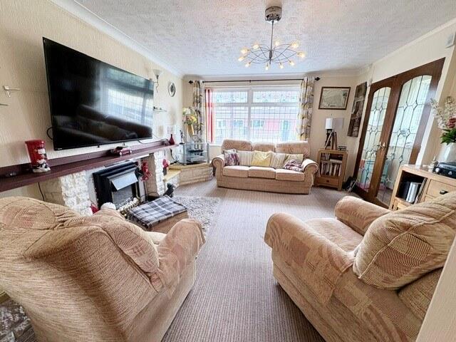House in Hull - View 2