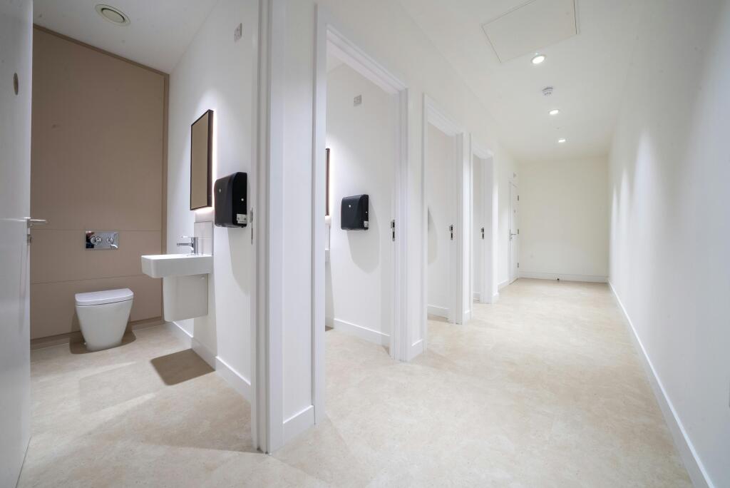 1 Edmund Gardens, 121 Edmund Street - 2nd Floor Fitted Suite
