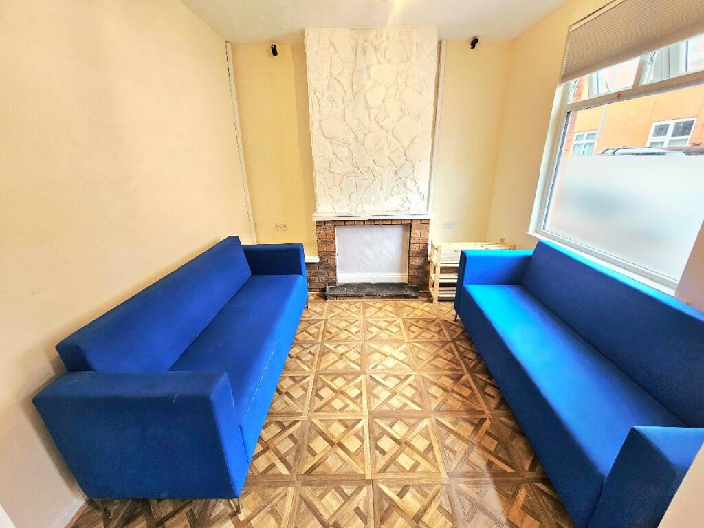 House in Manchester, Greater Manchester - View 3