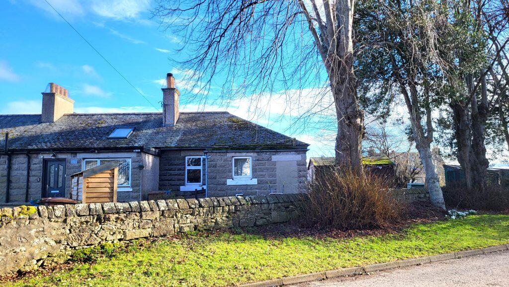 Main image of property: 6 Highland Cottages, Lodgehill Road, Nairn, IV12 4QN