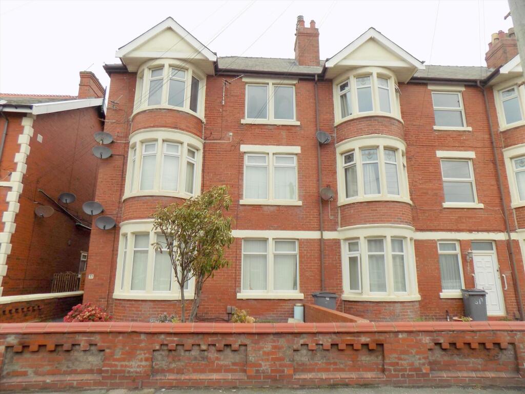 2-bed flat on Burlington Road, Blackpool, £80,000