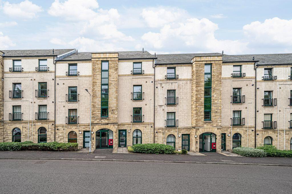 Main image of property: 125 Lady Campbells Court, Dunfermline, KY12 0LE