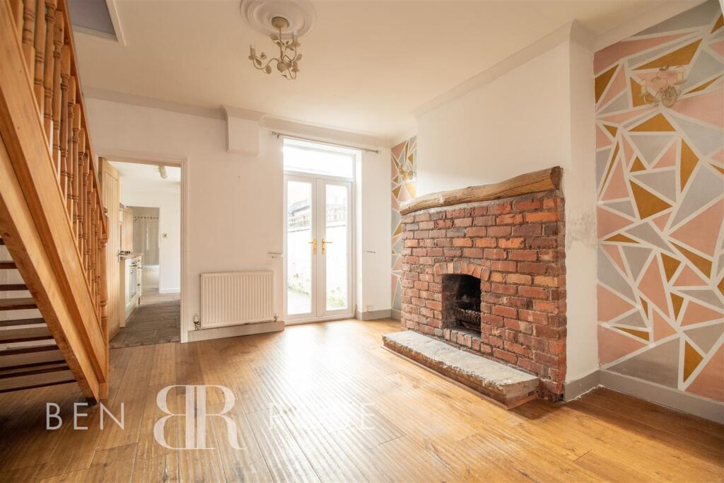 House in Preston - More